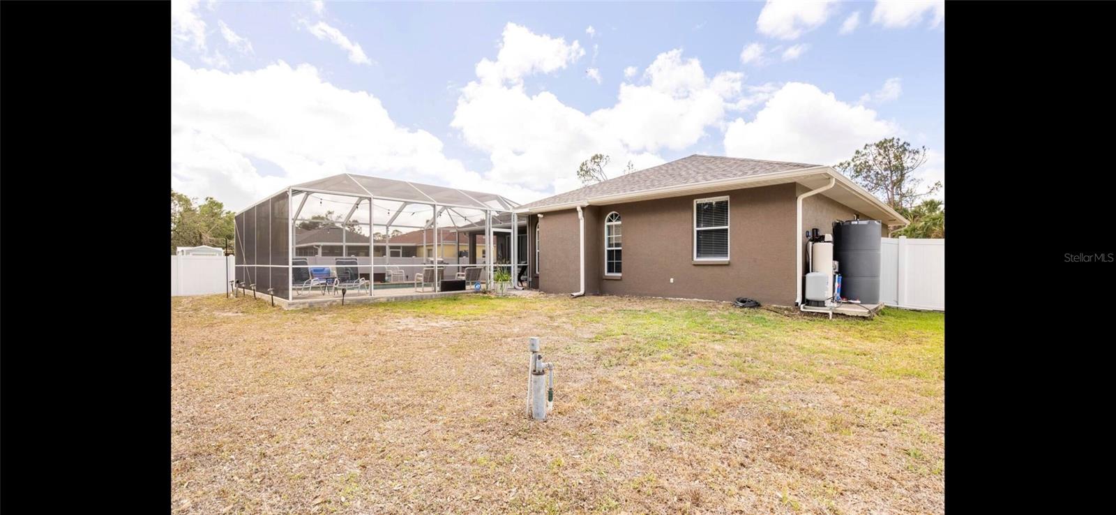 2734 ASHLAND LANE