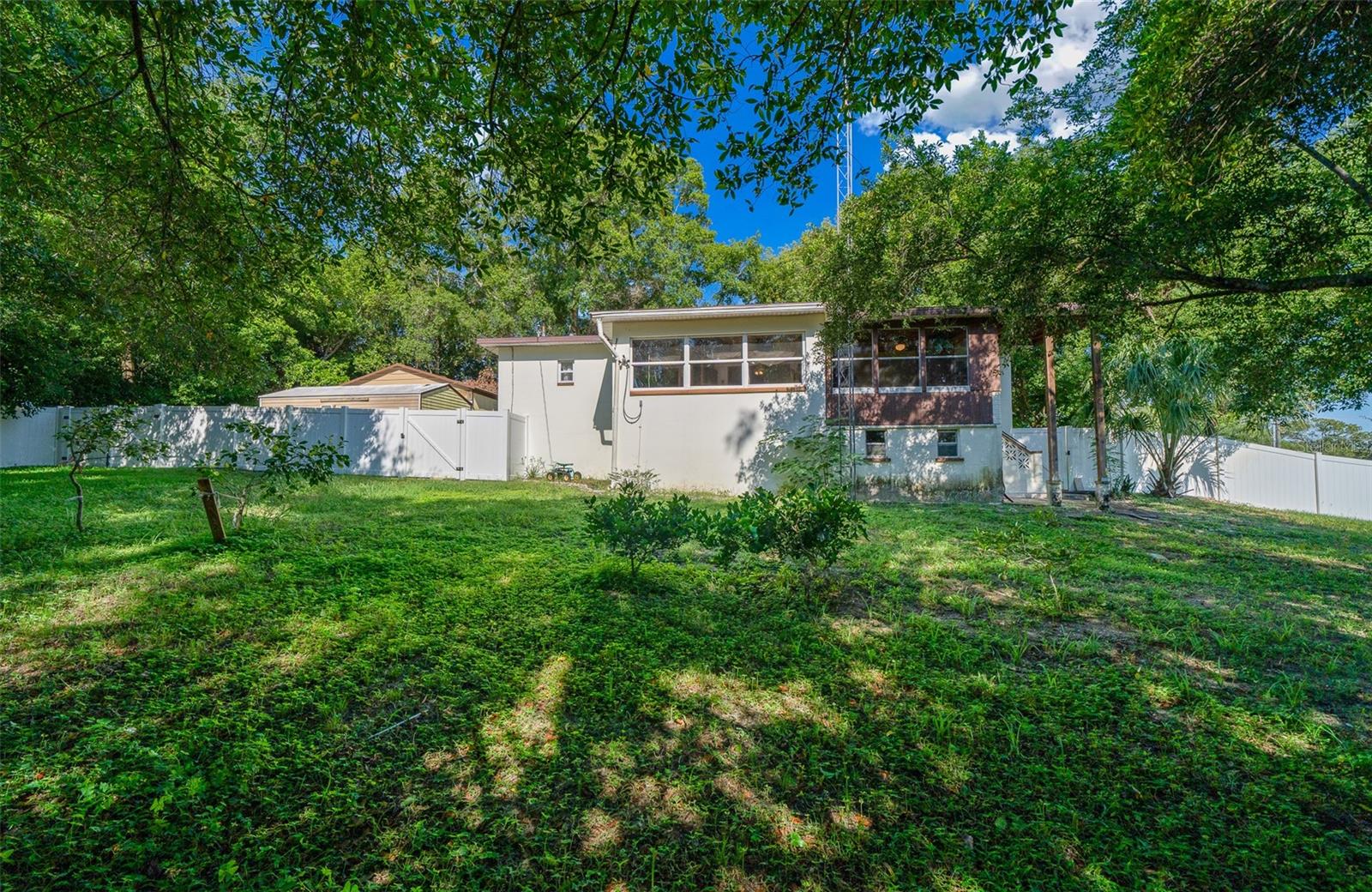 BEVERLY HILLS - Residential