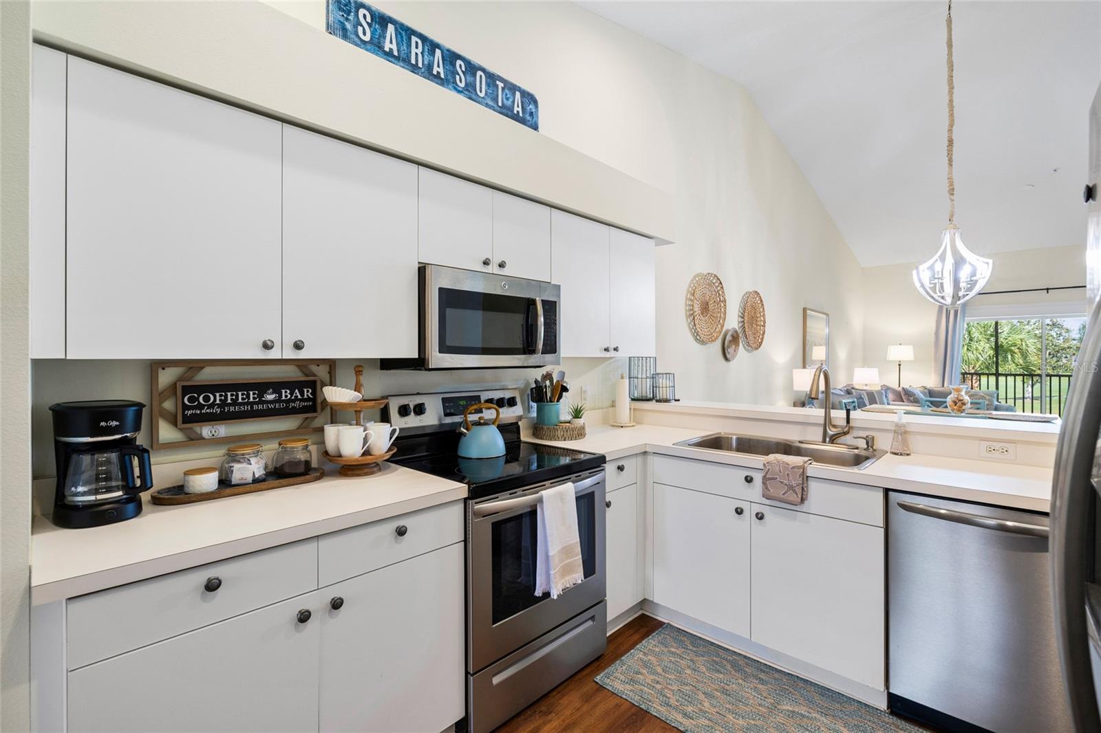 5231 MAHOGANY RUN AVENUE 325