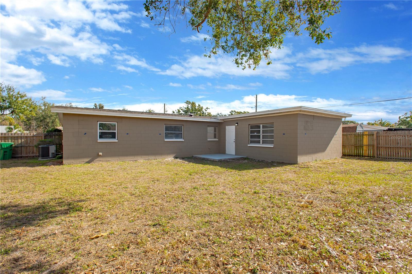 LAND LACKEY ESTATES UNIT 2 - Residential