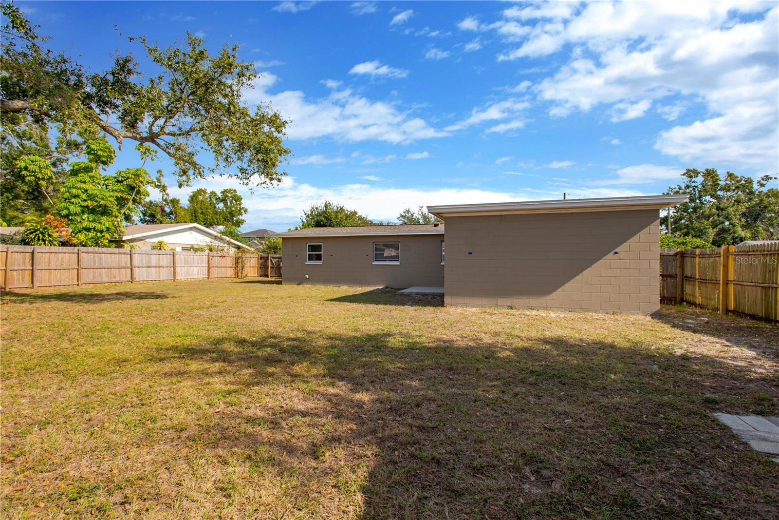 LAND LACKEY ESTATES UNIT 2 - Residential