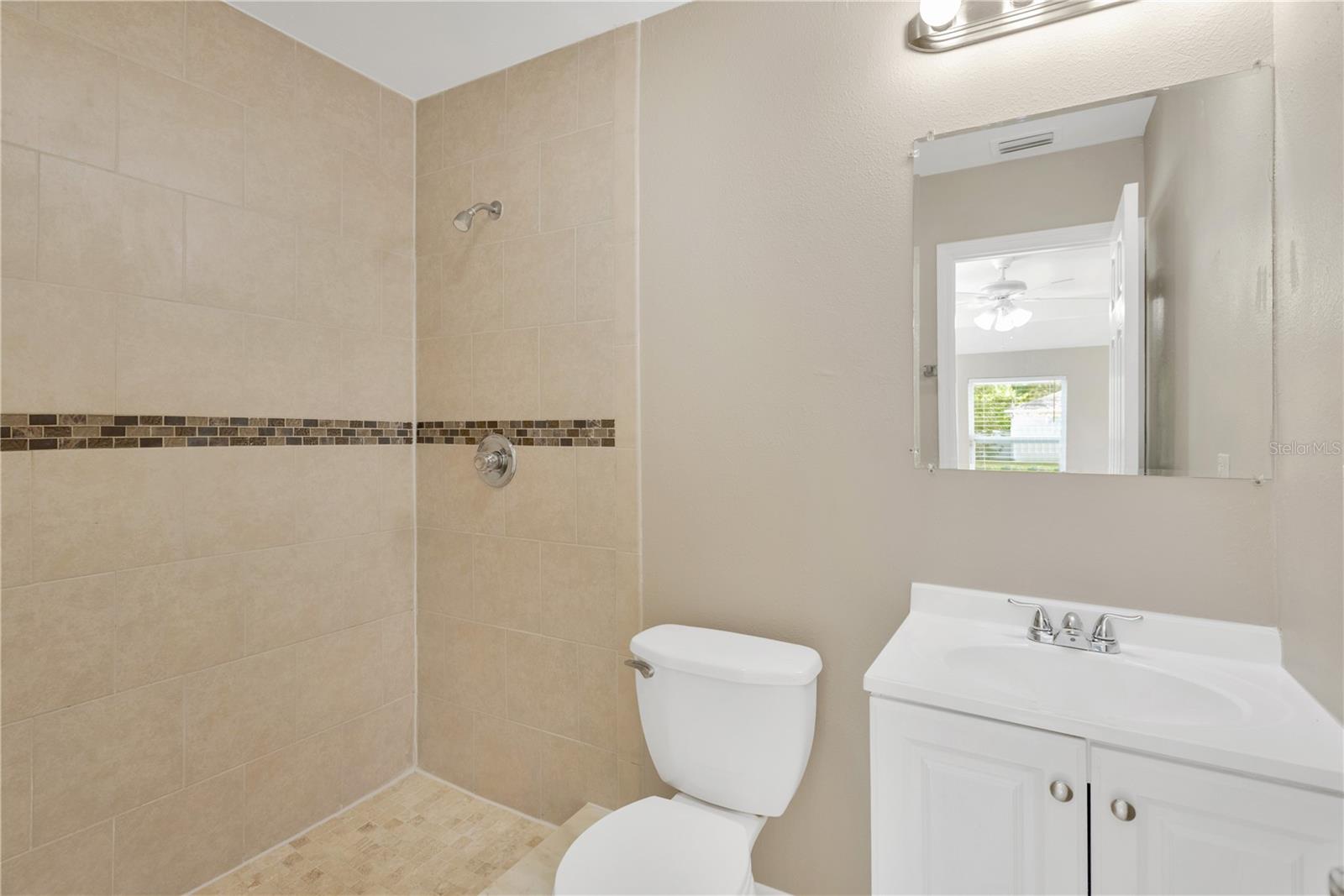 LAND LACKEY ESTATES UNIT 2 - Residential