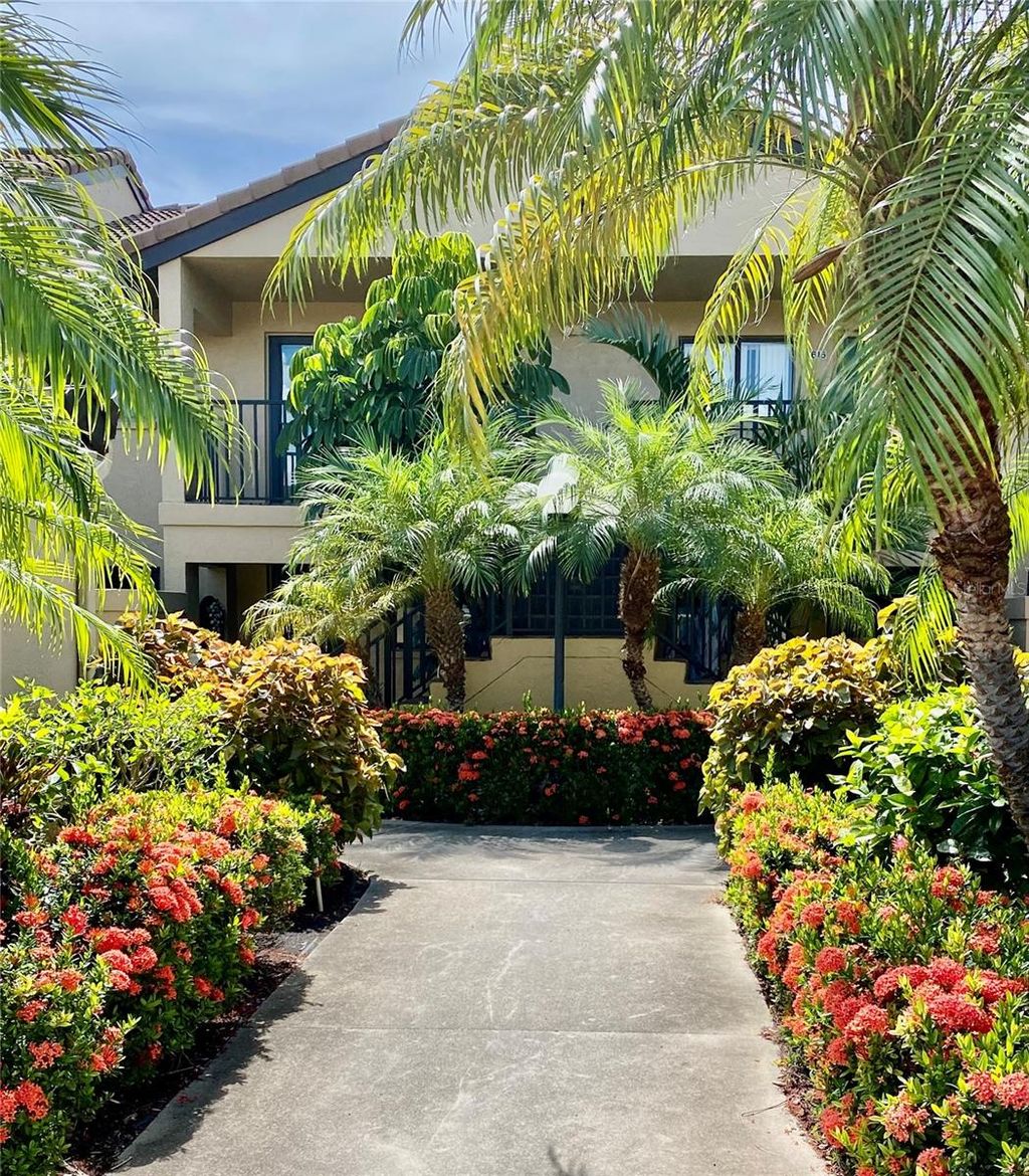 Photo of 5618 Ashton Lake Drive #5618, Sarasota, FL 34231 (MLS # A4675431)