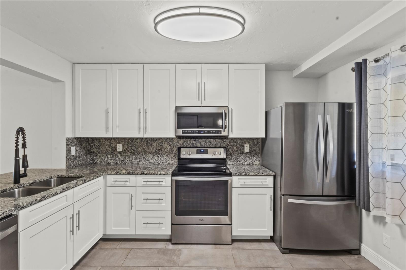 5618 ASHTON LAKE DRIVE 5618