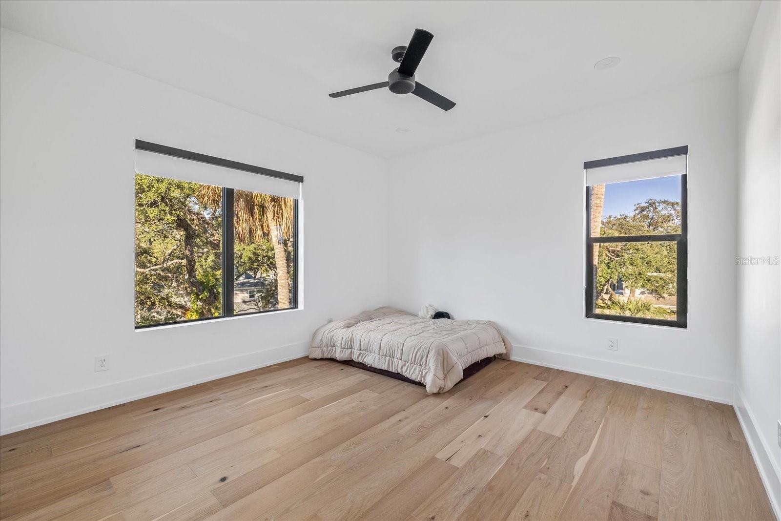 HENDERSON BEACH - Residential