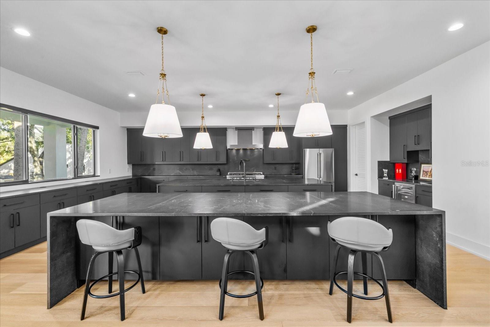 HENDERSON BEACH - Residential