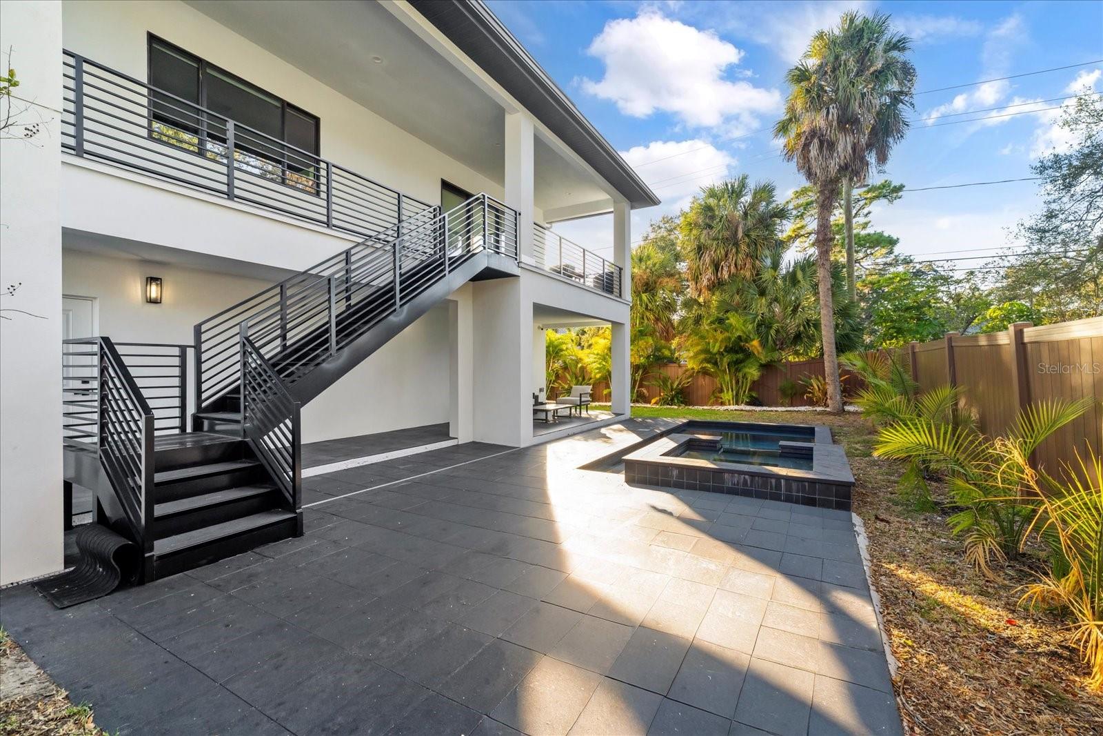 HENDERSON BEACH - Residential