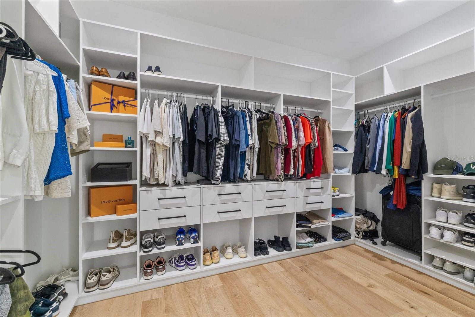 HENDERSON BEACH - Residential