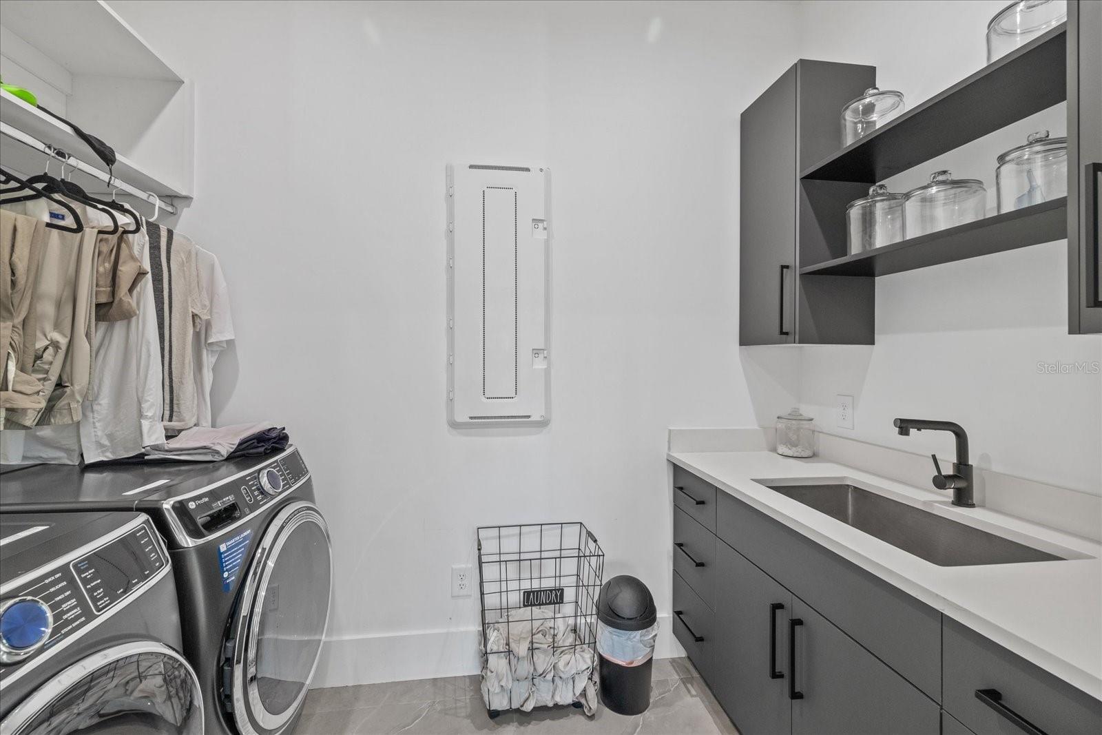 HENDERSON BEACH - Residential