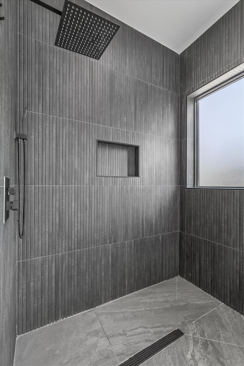 HENDERSON BEACH - Residential