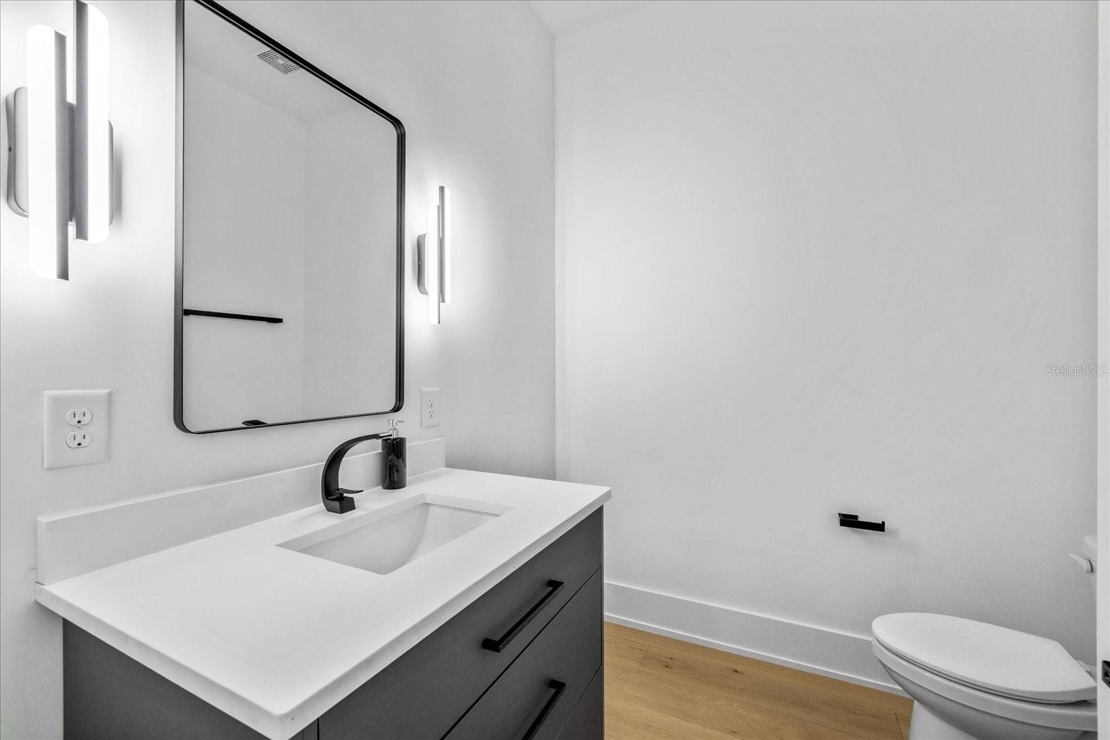 HENDERSON BEACH - Residential