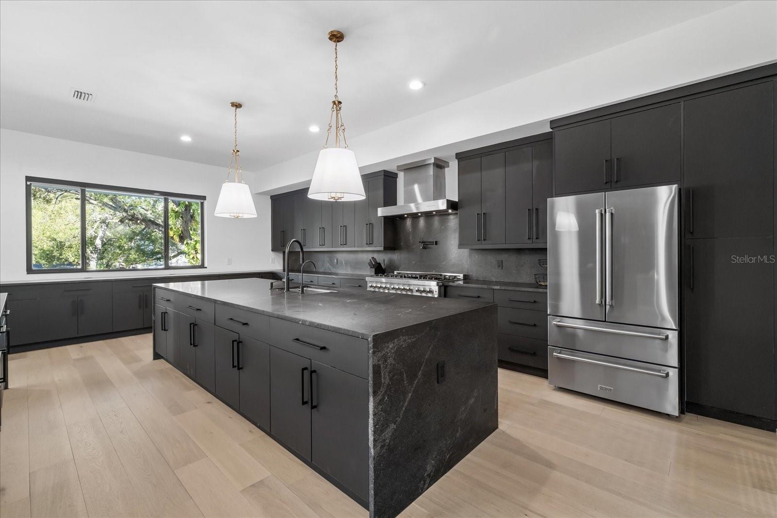 HENDERSON BEACH - Residential