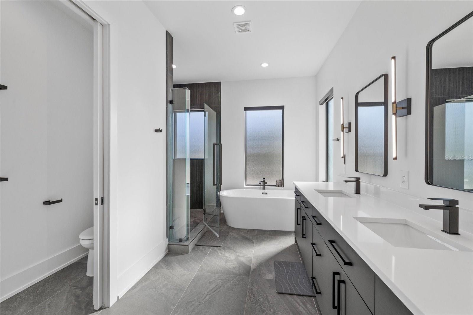 HENDERSON BEACH - Residential