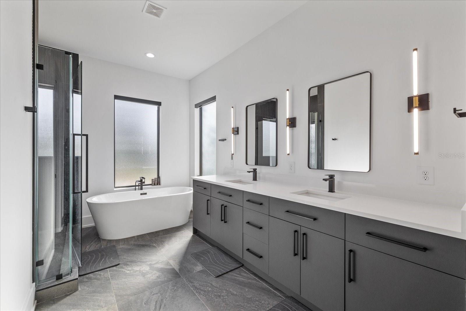 HENDERSON BEACH - Residential