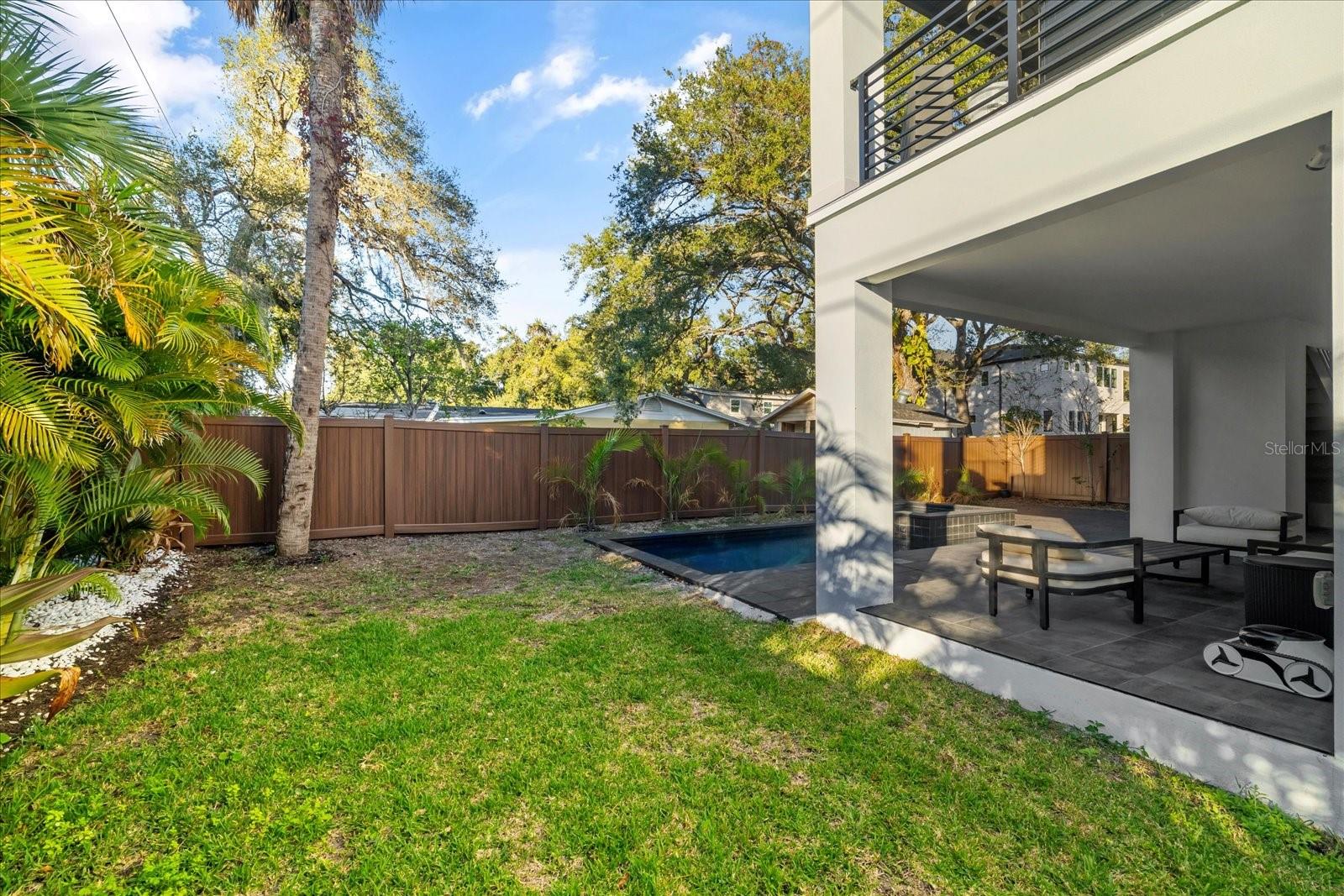 HENDERSON BEACH - Residential