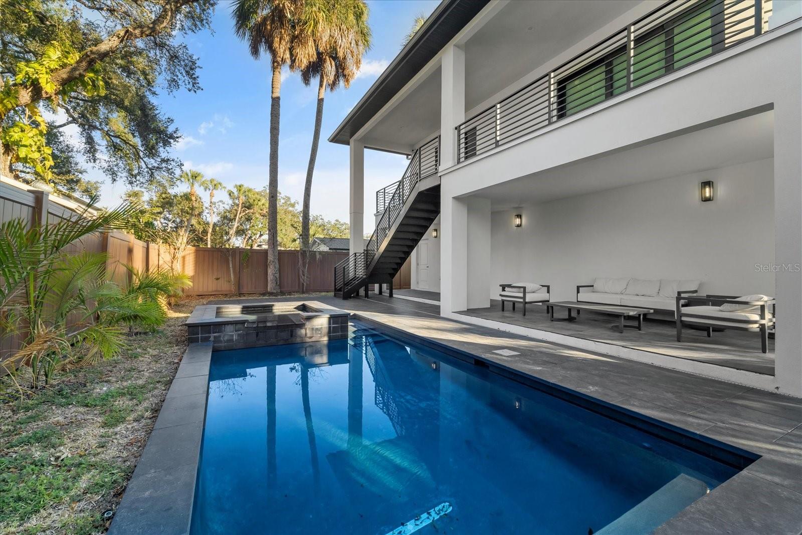 HENDERSON BEACH - Residential