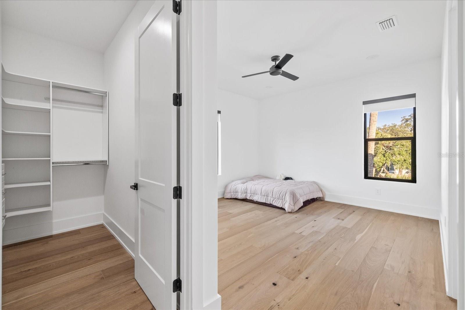 HENDERSON BEACH - Residential