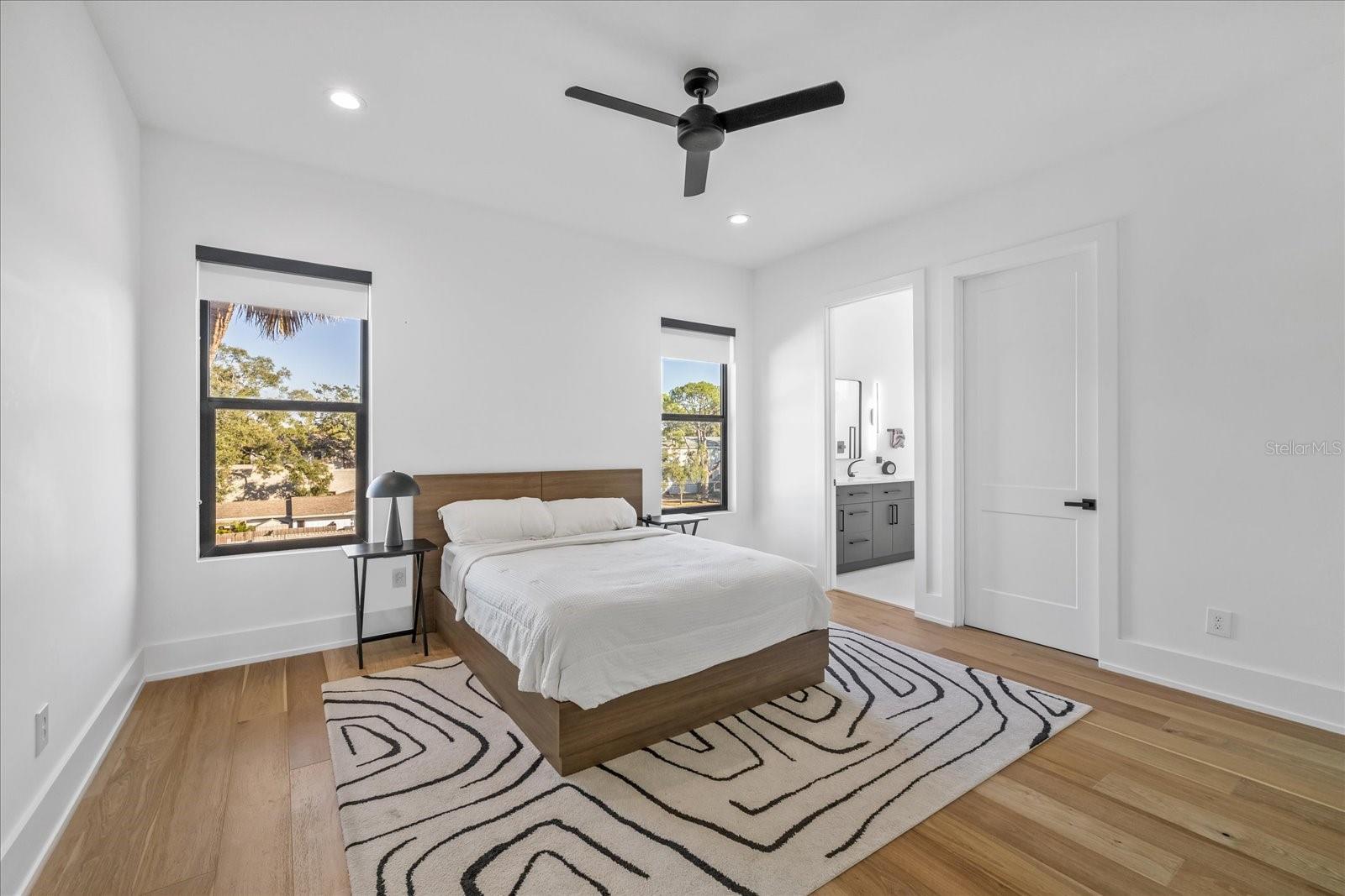 HENDERSON BEACH - Residential