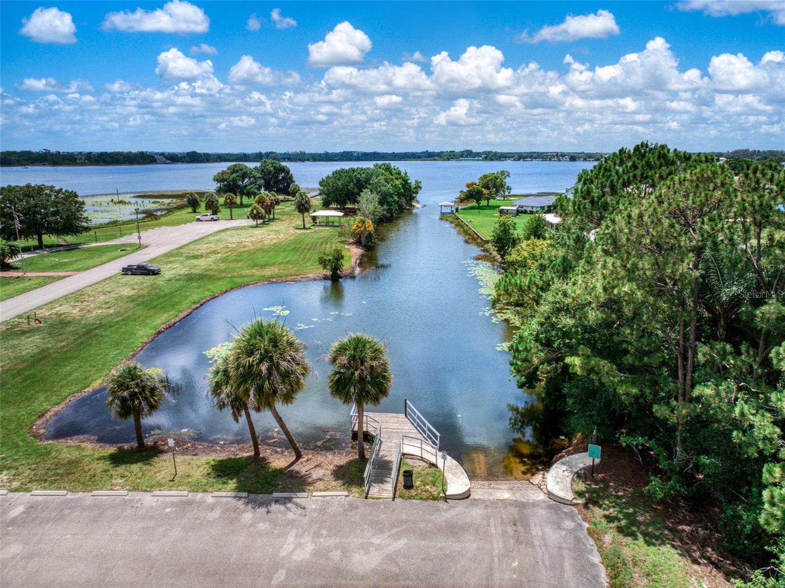 SUN N LAKES - Residential