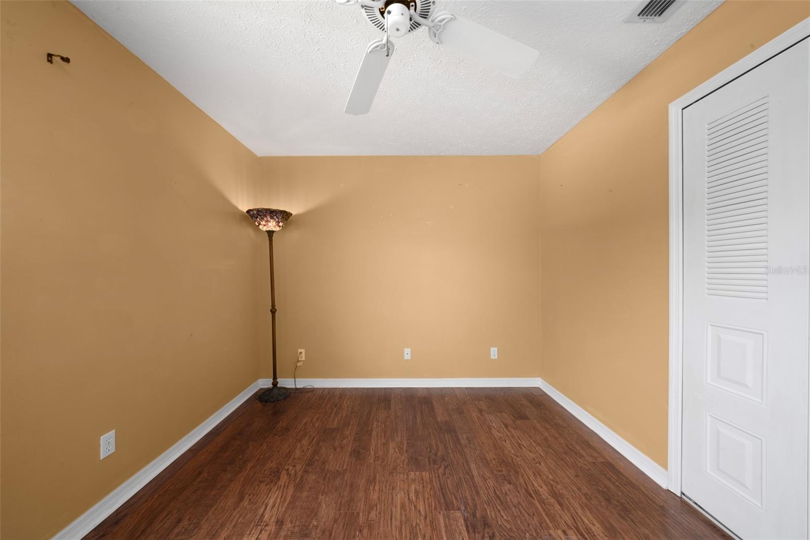 SUN N LAKES - Residential