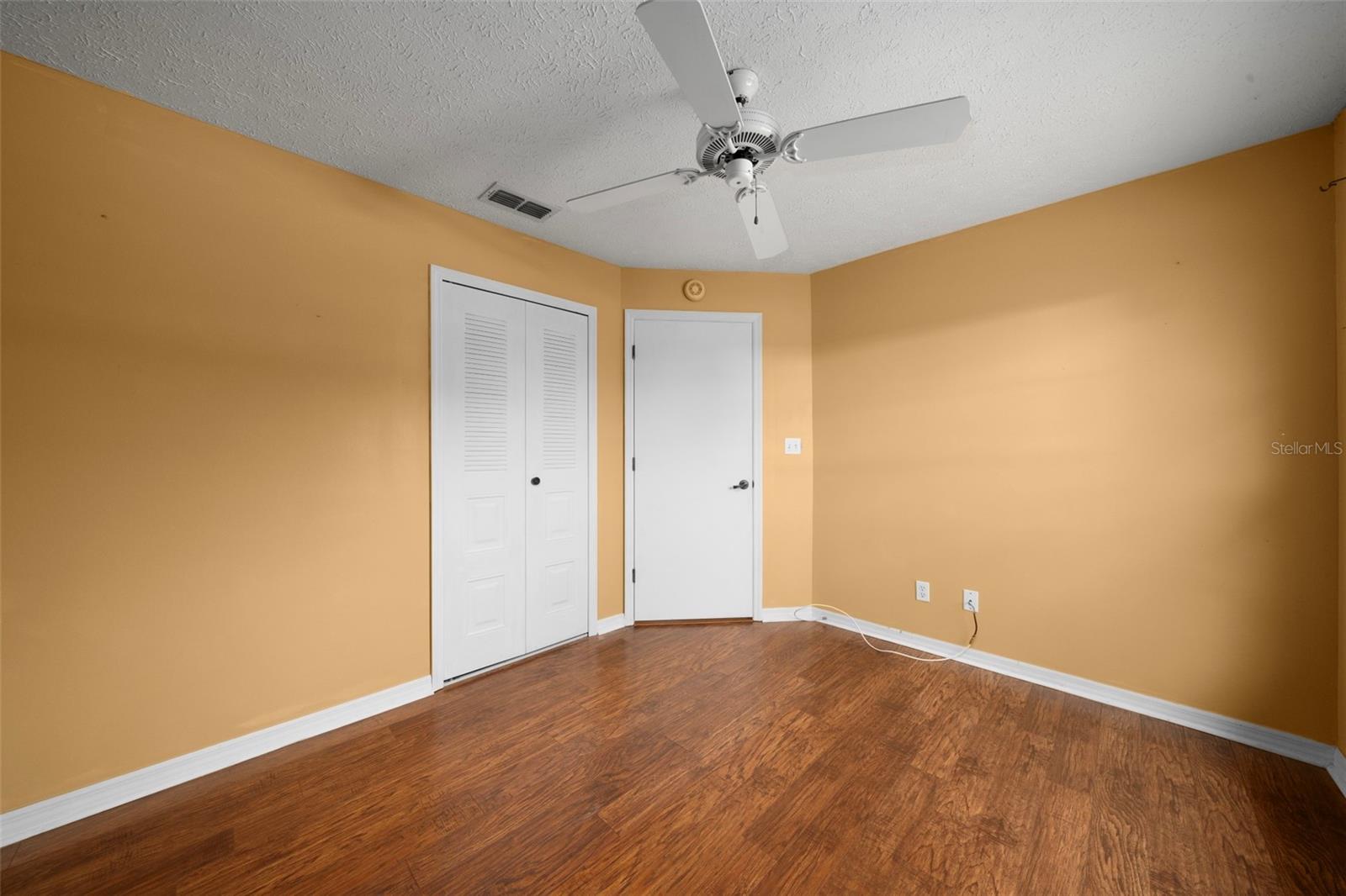 SUN N LAKES - Residential