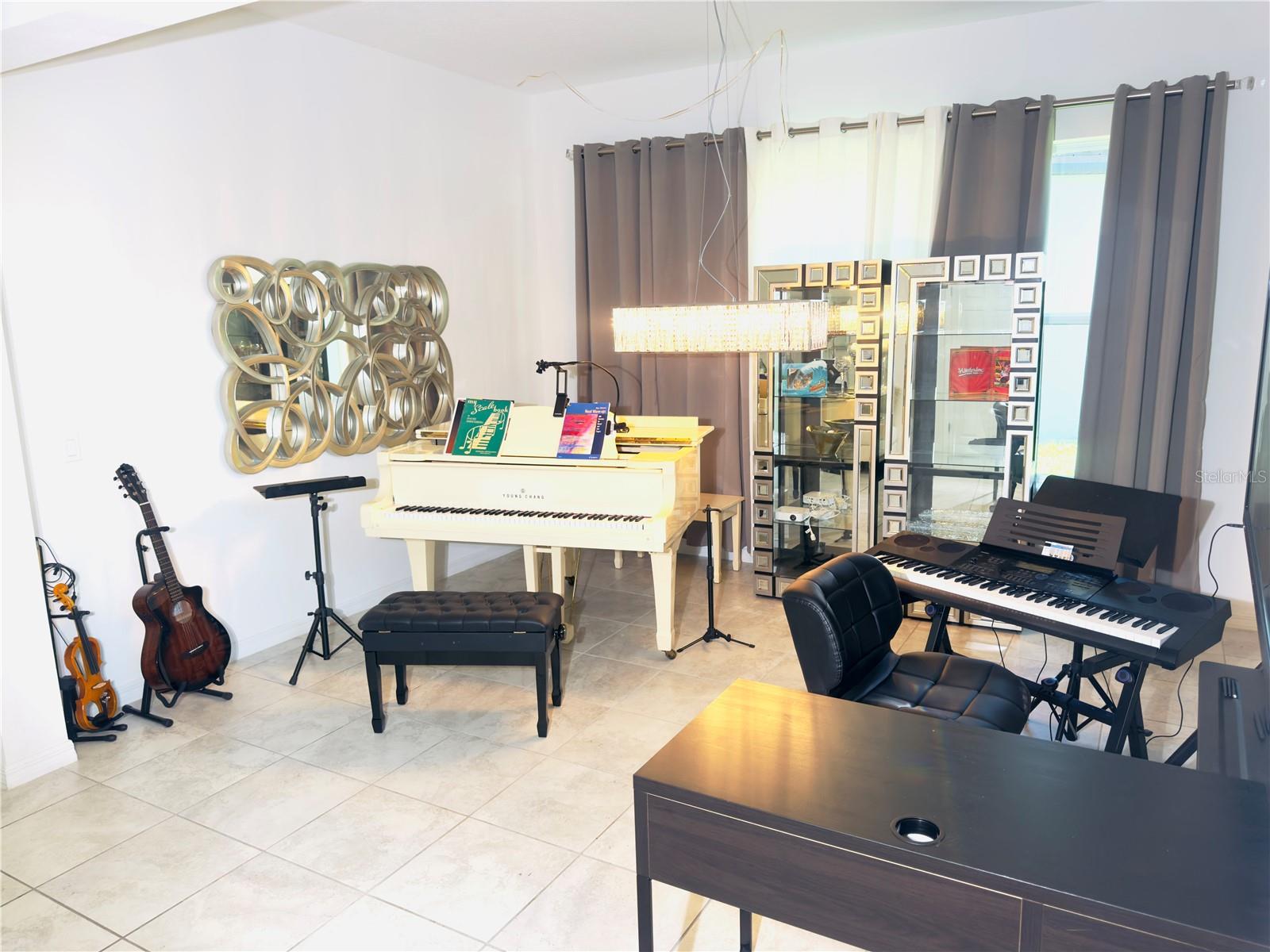 LAKE PRESERVE - Residential