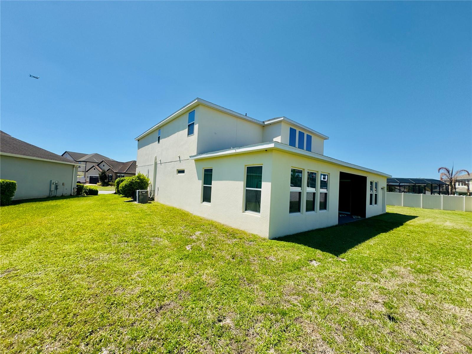 LAKE PRESERVE - Residential