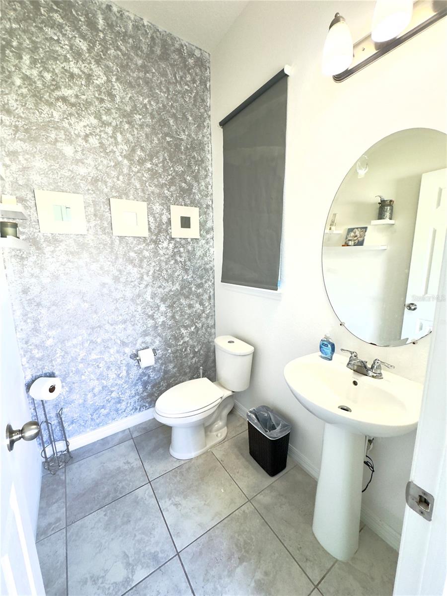 LAKE PRESERVE - Residential