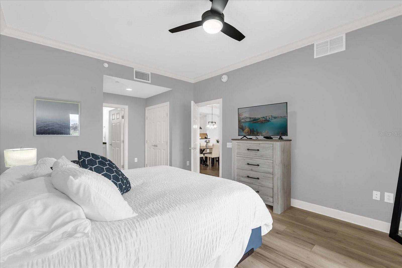 CENTRE COURT RIDGE CONDO PH 7 BLDG G - Residential