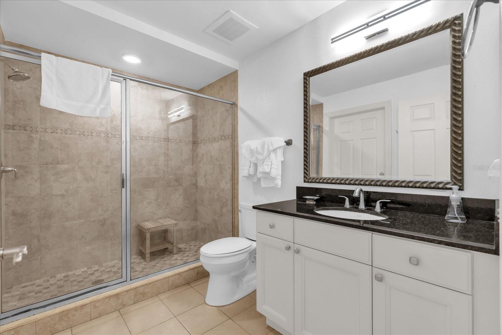 CENTRE COURT RIDGE CONDO PH 7 BLDG G - Residential