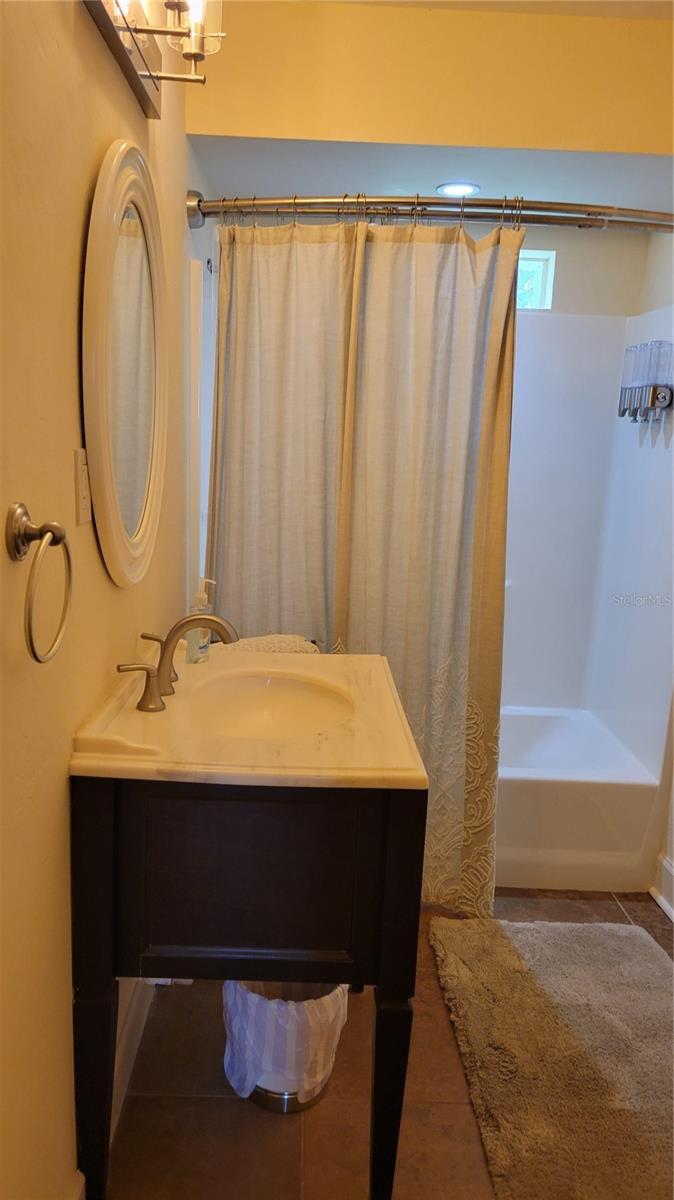 HANSEN - Residential Lease