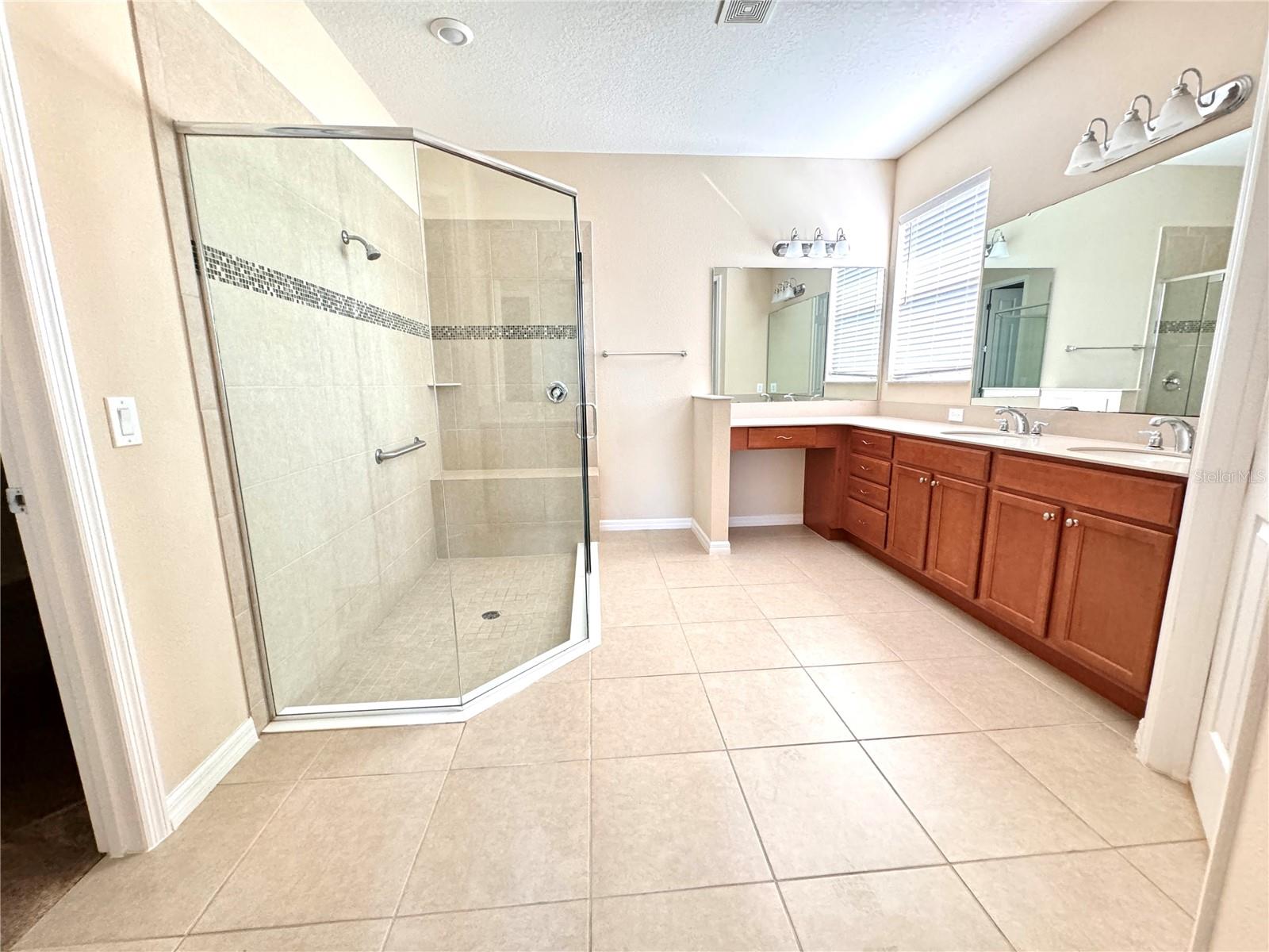 BELLALAGO PH B-2 - Residential Lease