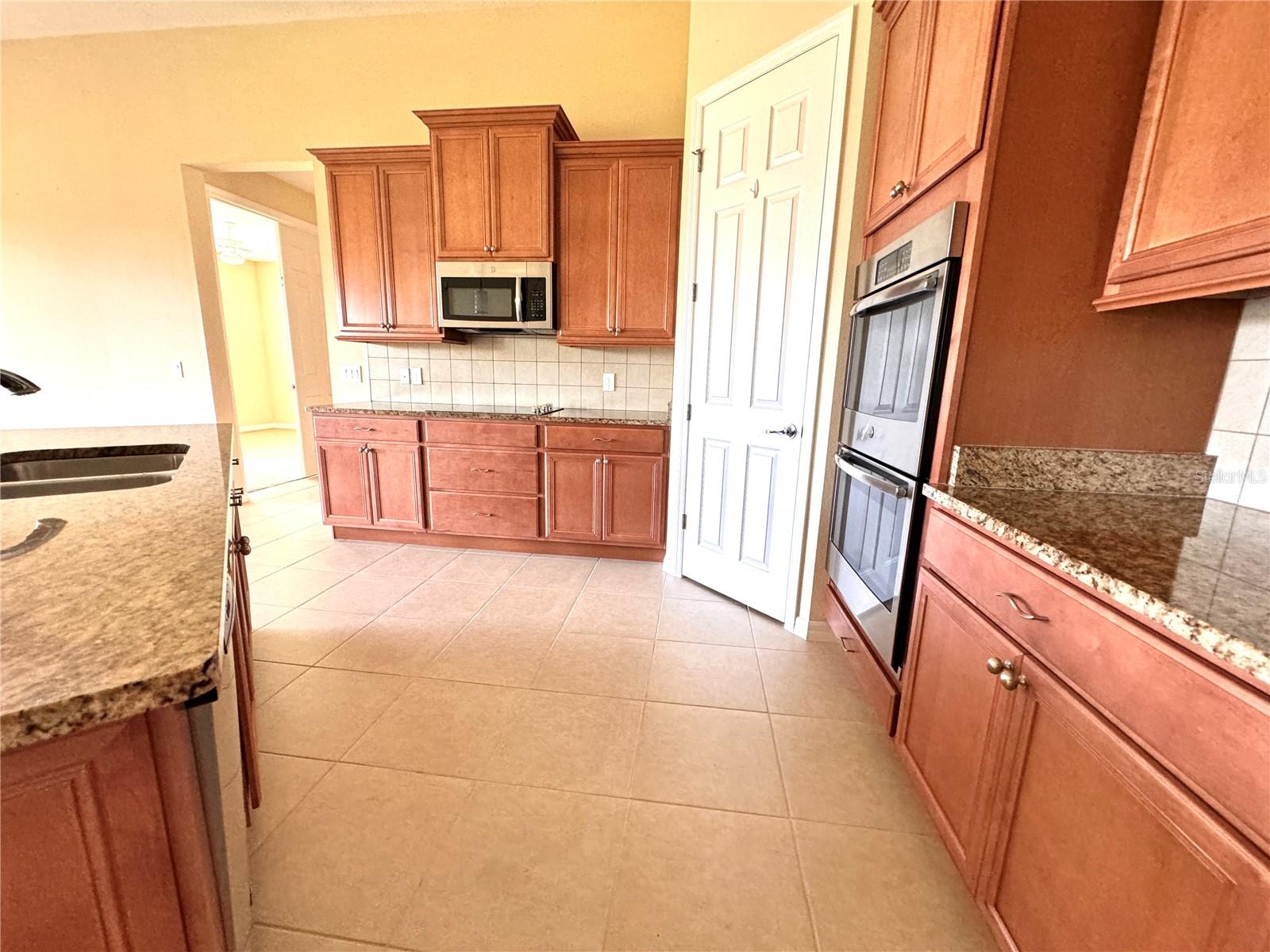 BELLALAGO PH B-2 - Residential Lease