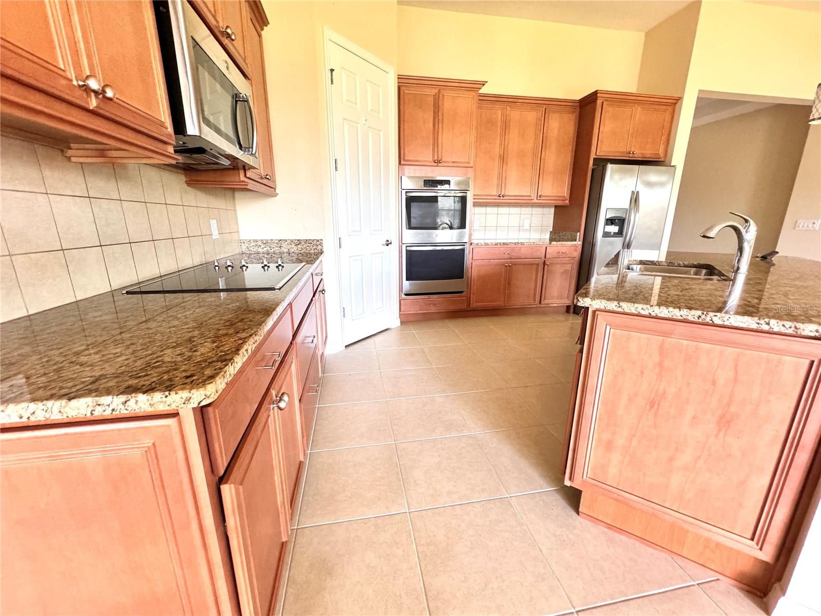 BELLALAGO PH B-2 - Residential Lease