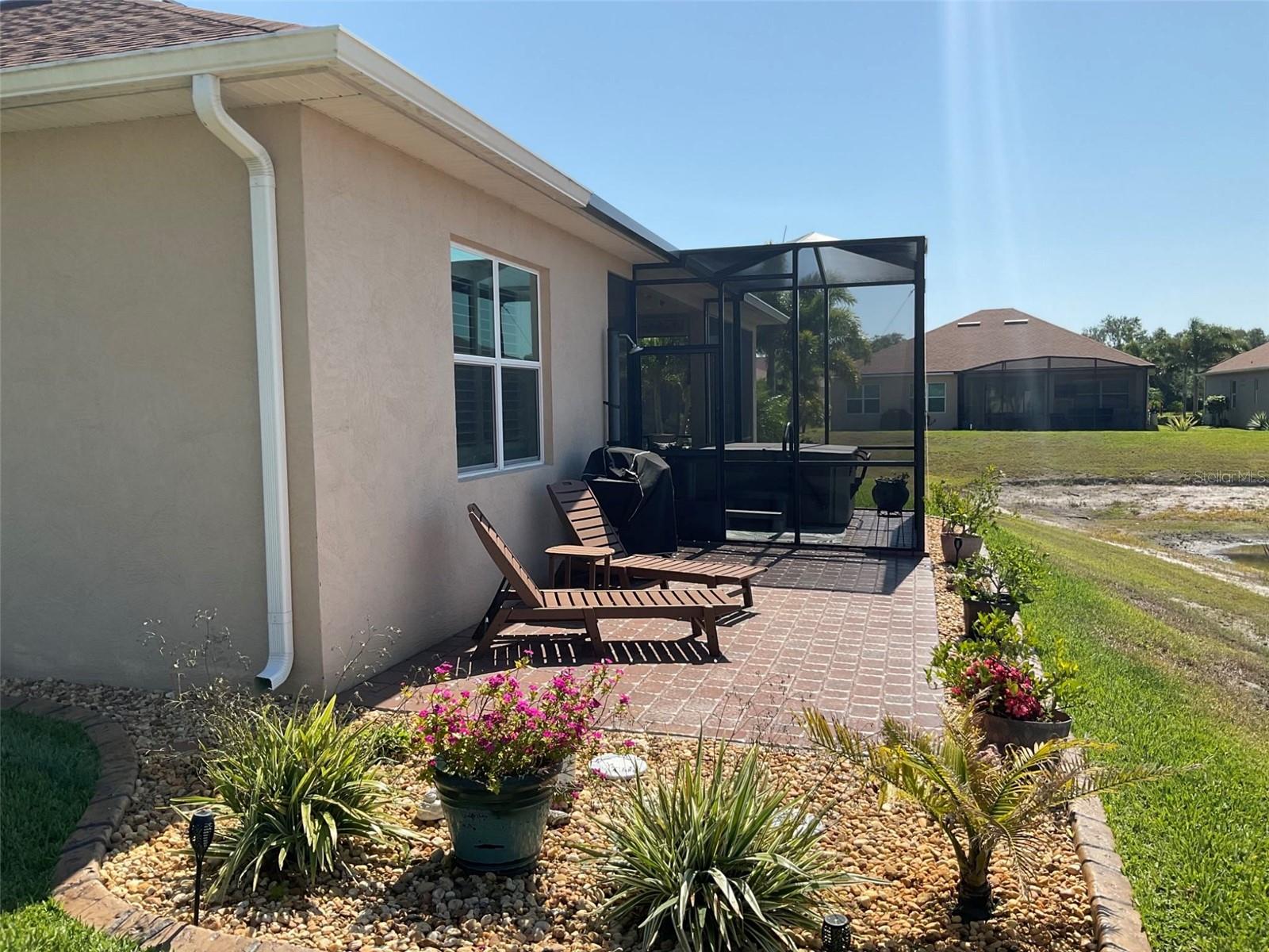 1415 COLONIAL COURT