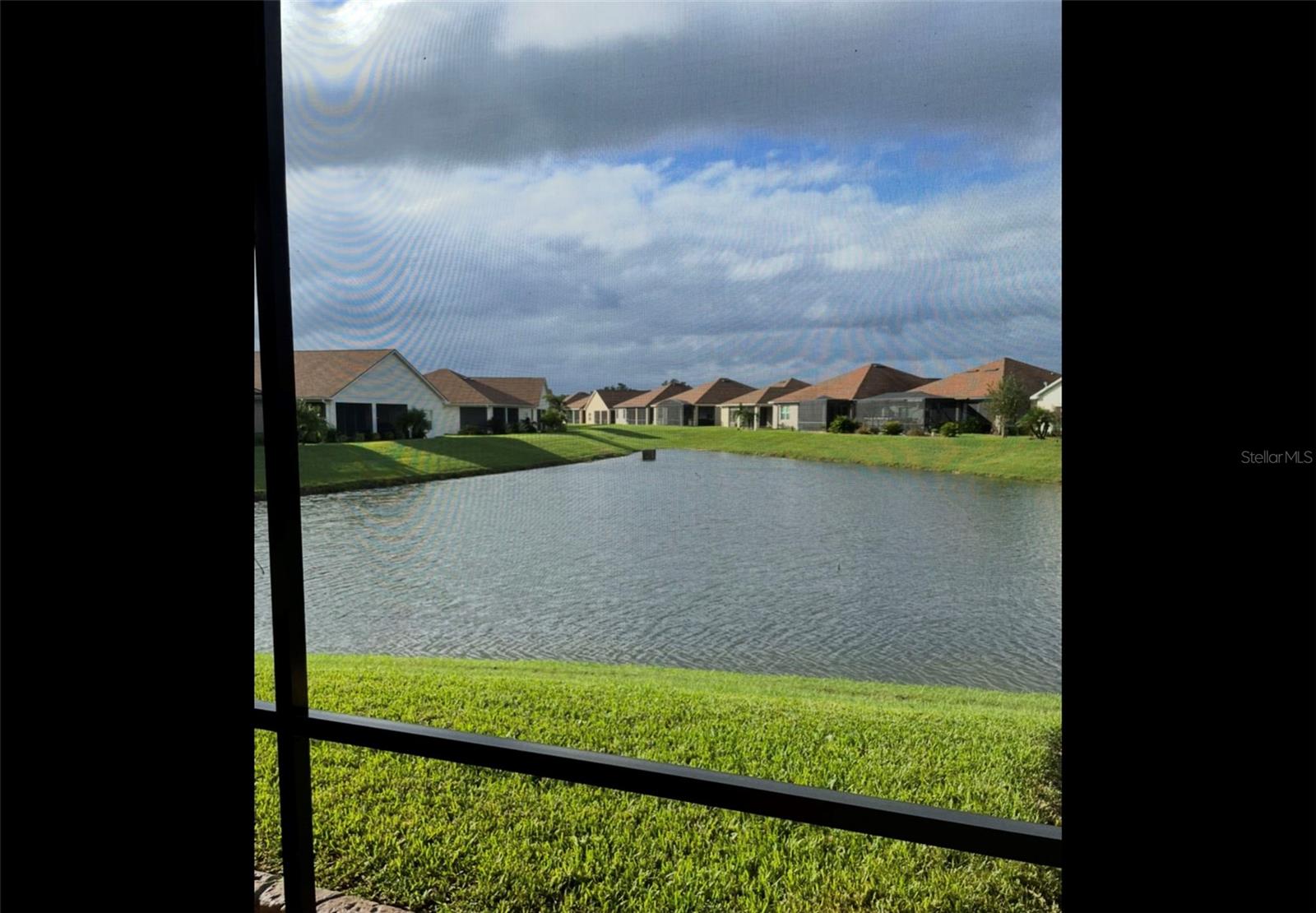 1415 COLONIAL COURT