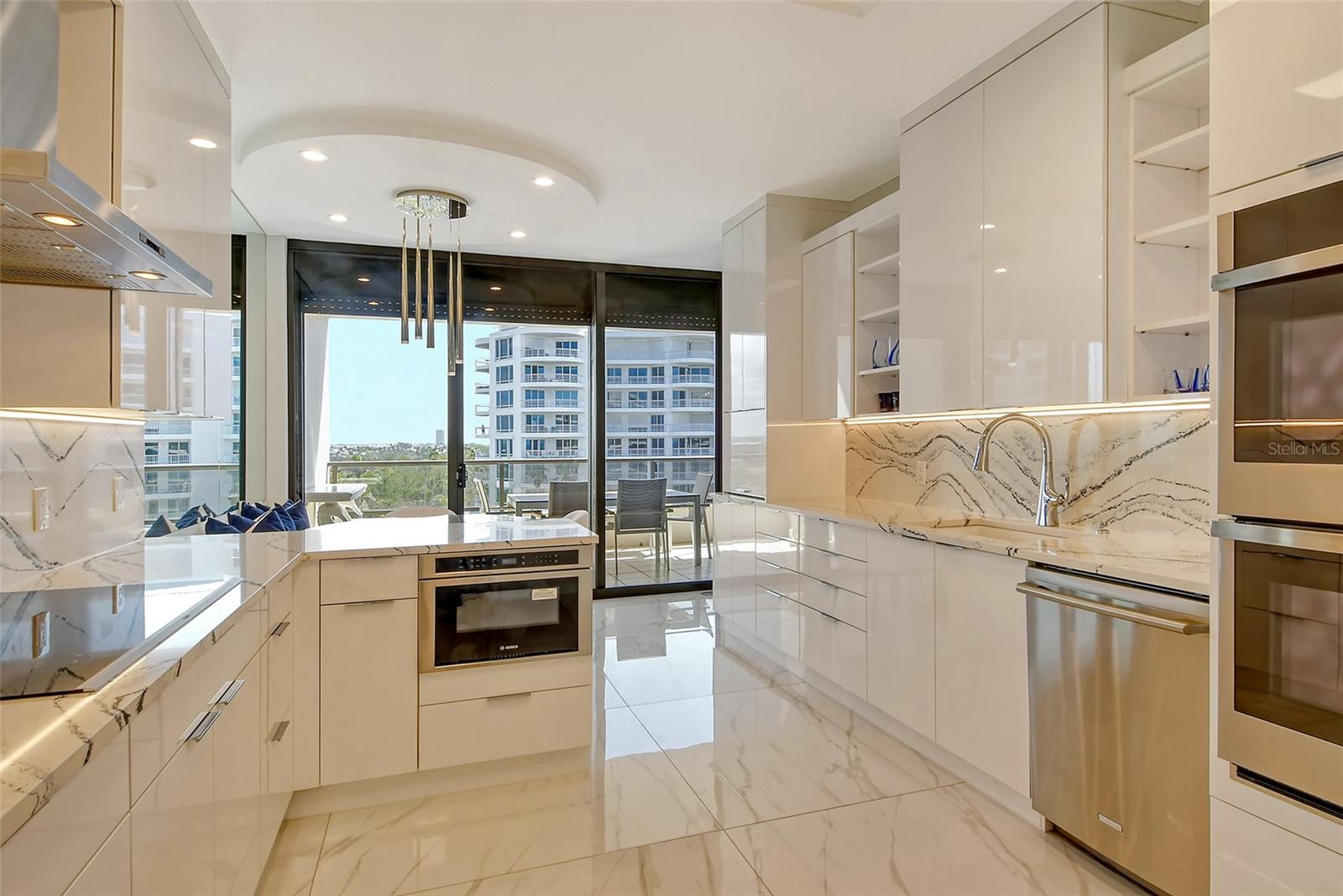 SANCTUARY IV - Residential