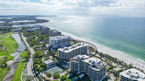 A home in LONGBOAT KEY