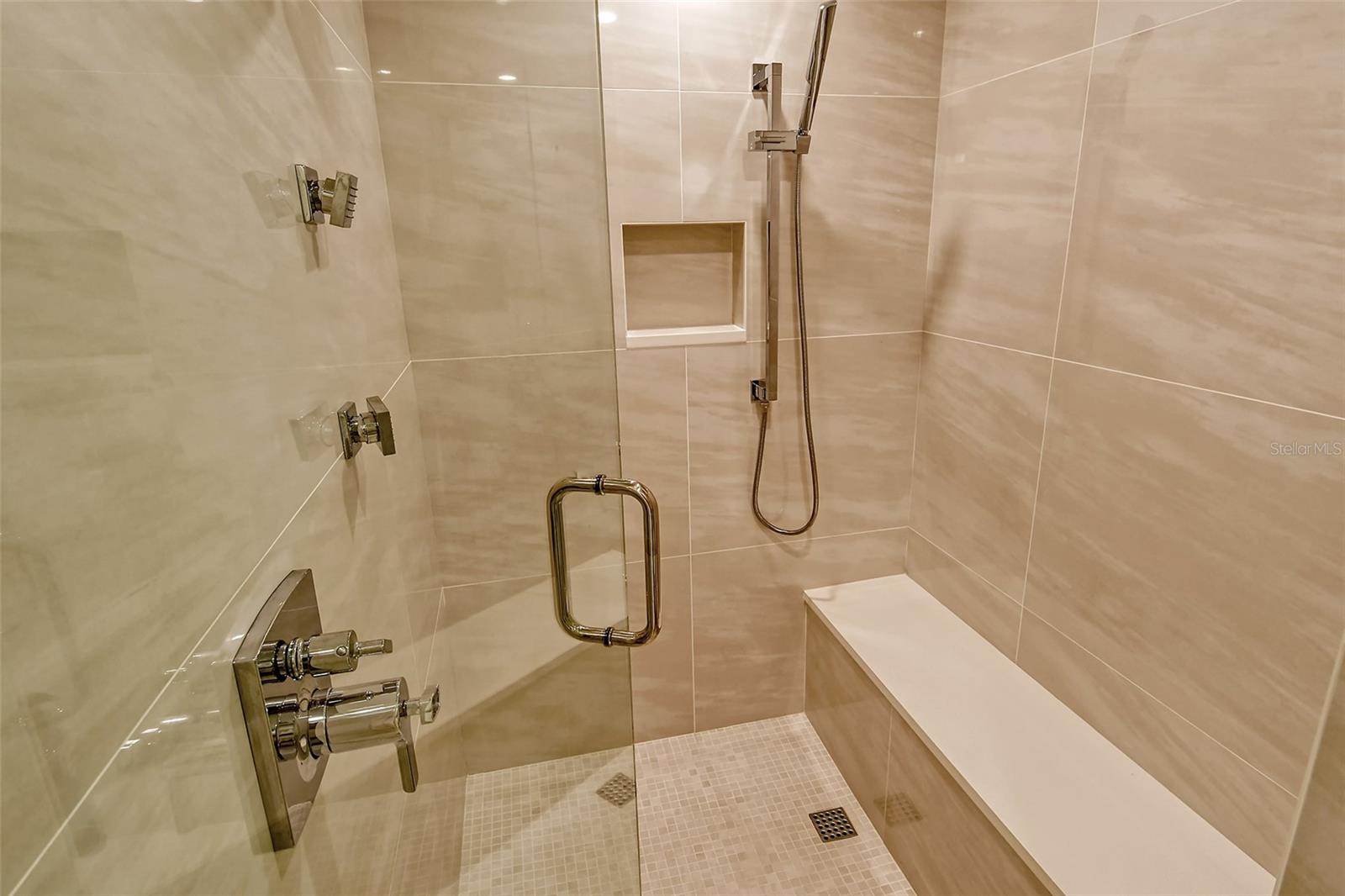 SANCTUARY IV - Residential