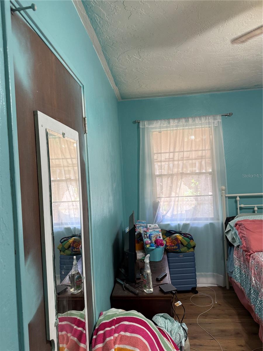 GANDY MANOR 2ND ADD - Residential