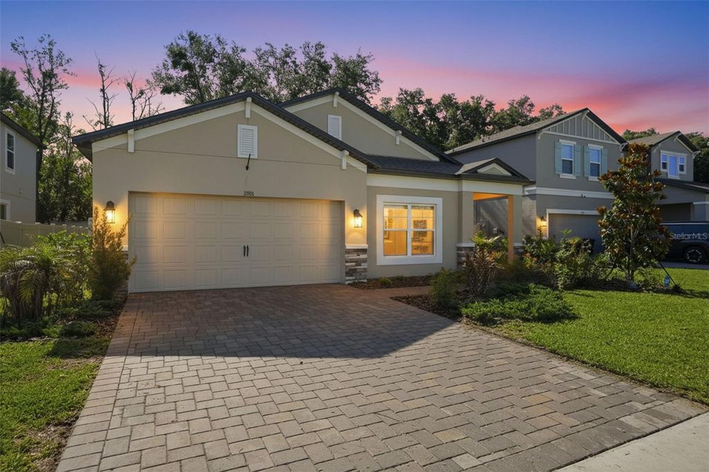 Photo of 11996 Hilltop Farms Drive, Dade City, FL 33525 (MLS # TB8516414)
