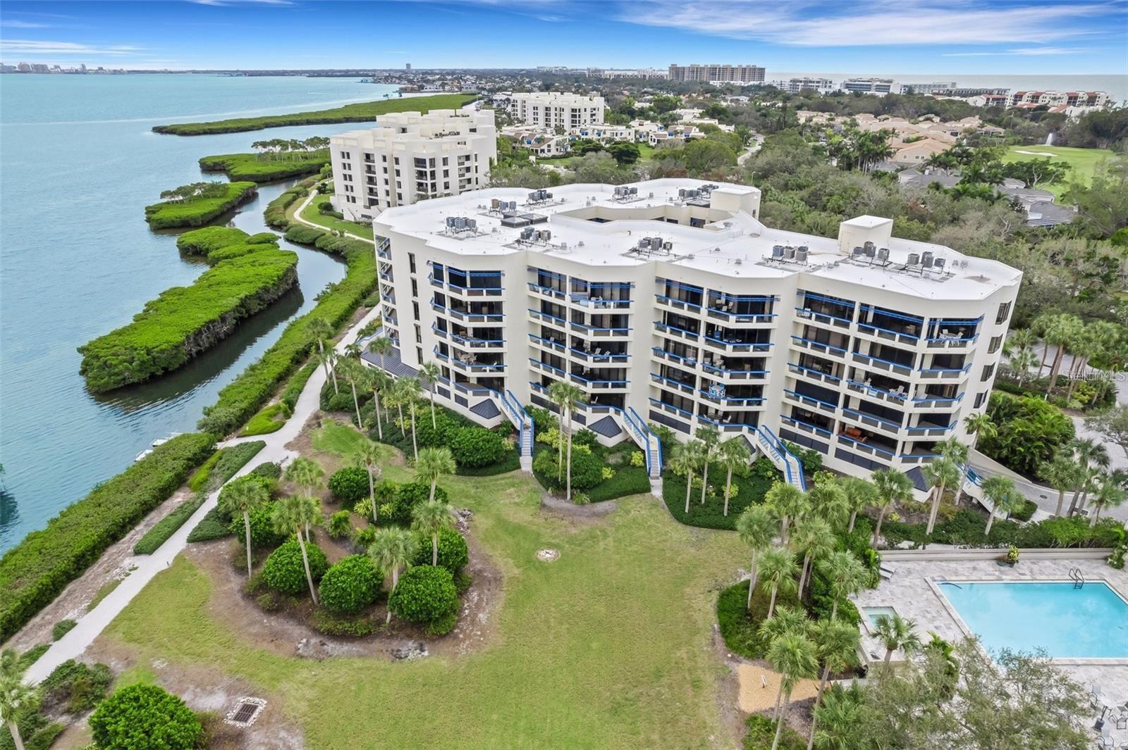 FAIRWAY BAY 3 - Residential