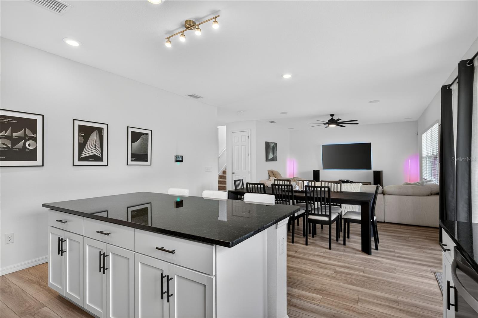 MIRROR LAKE STILLWATER - Residential