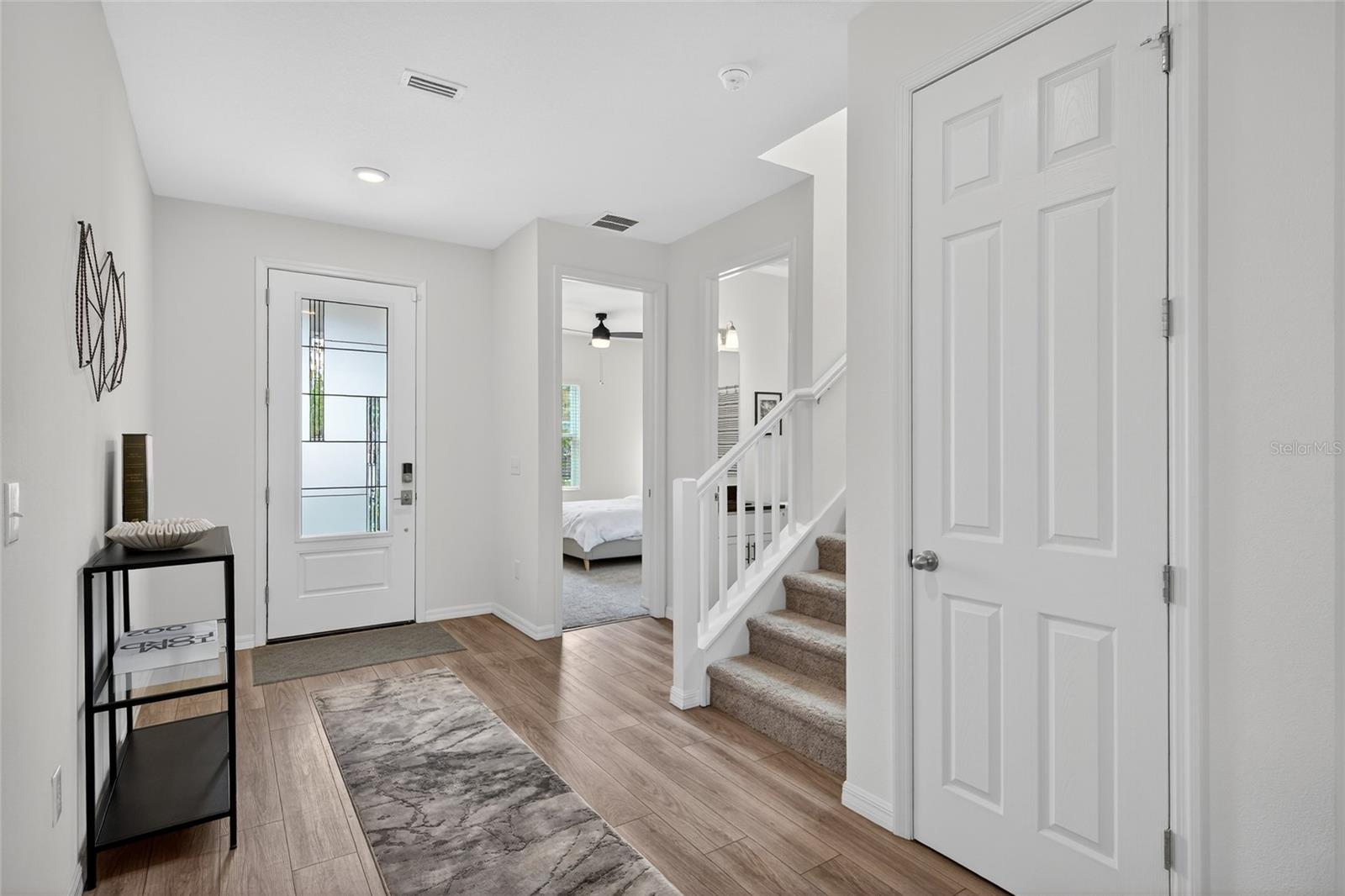 MIRROR LAKE STILLWATER - Residential