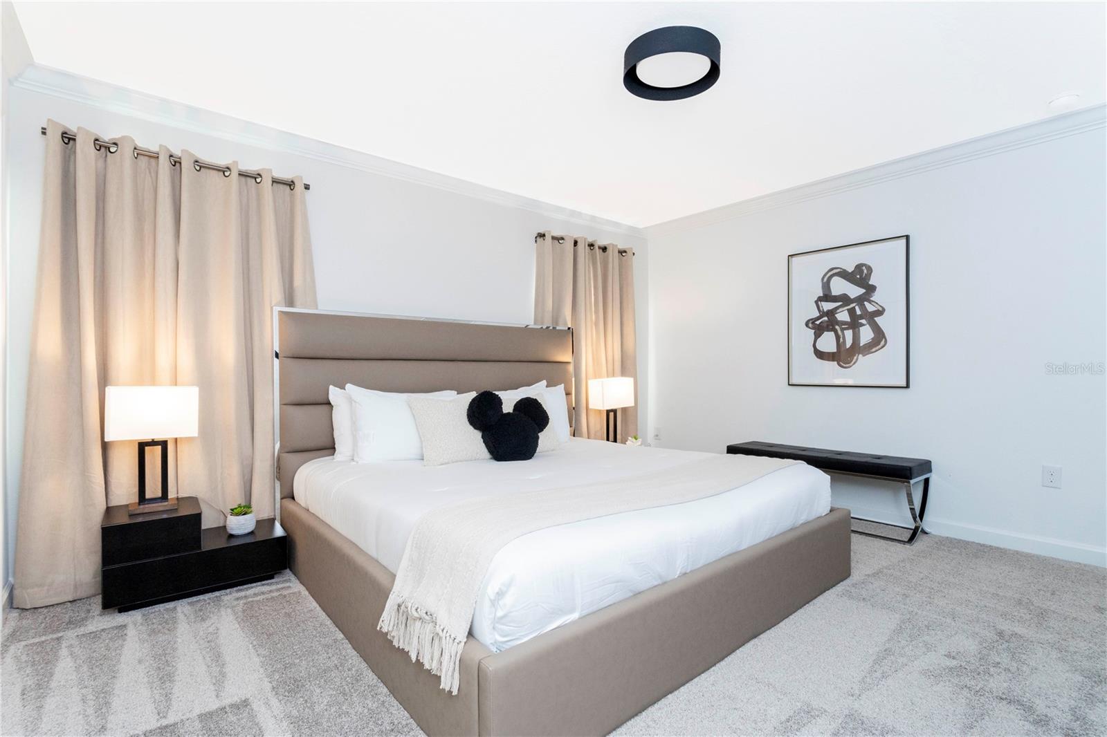 COVE/STOREY LAKE IV - Residential