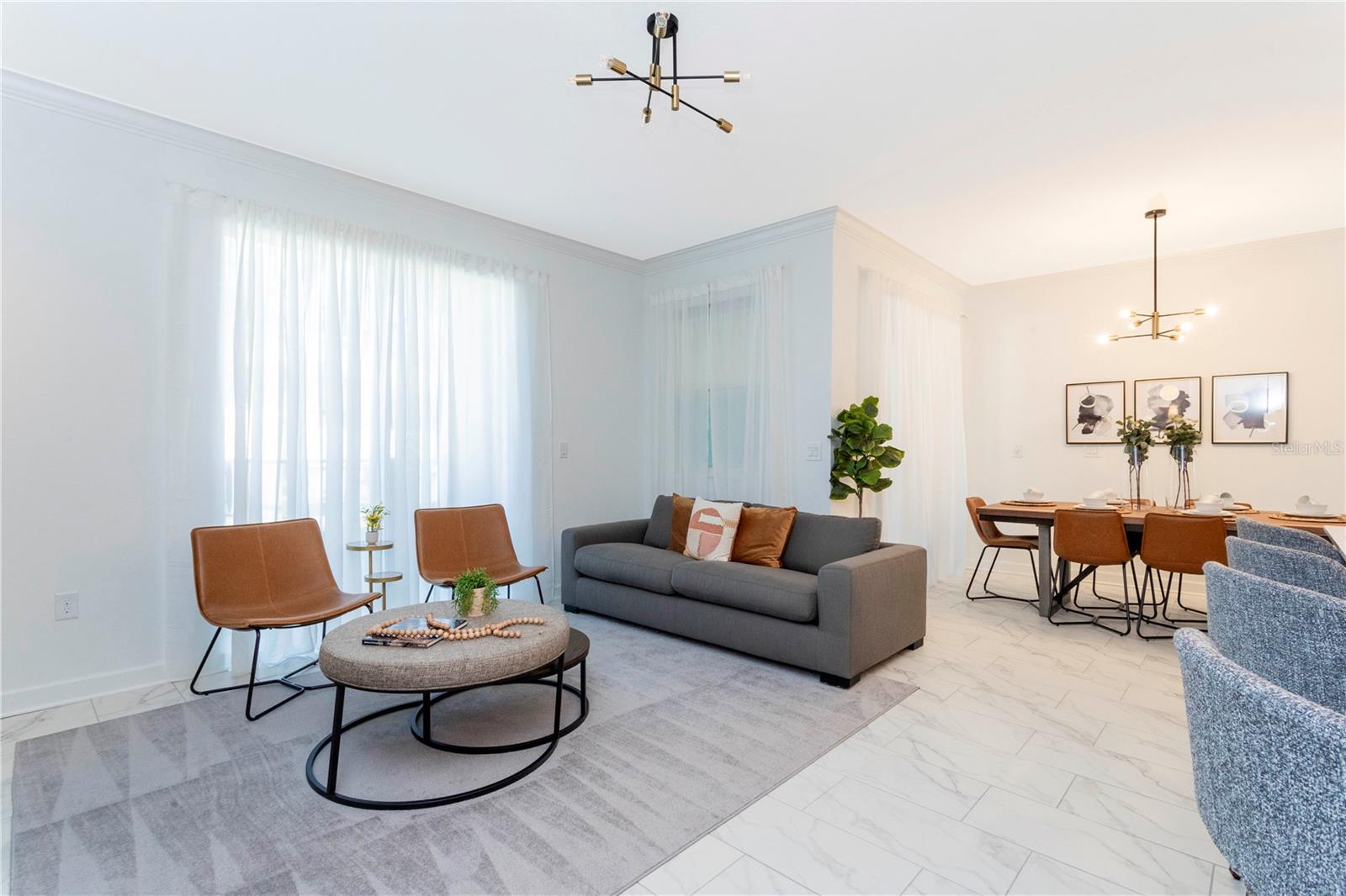 COVE/STOREY LAKE IV - Residential