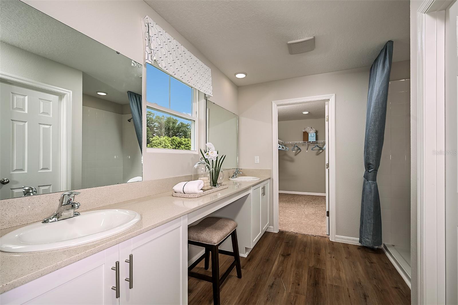 PASADENA LANDING - Residential