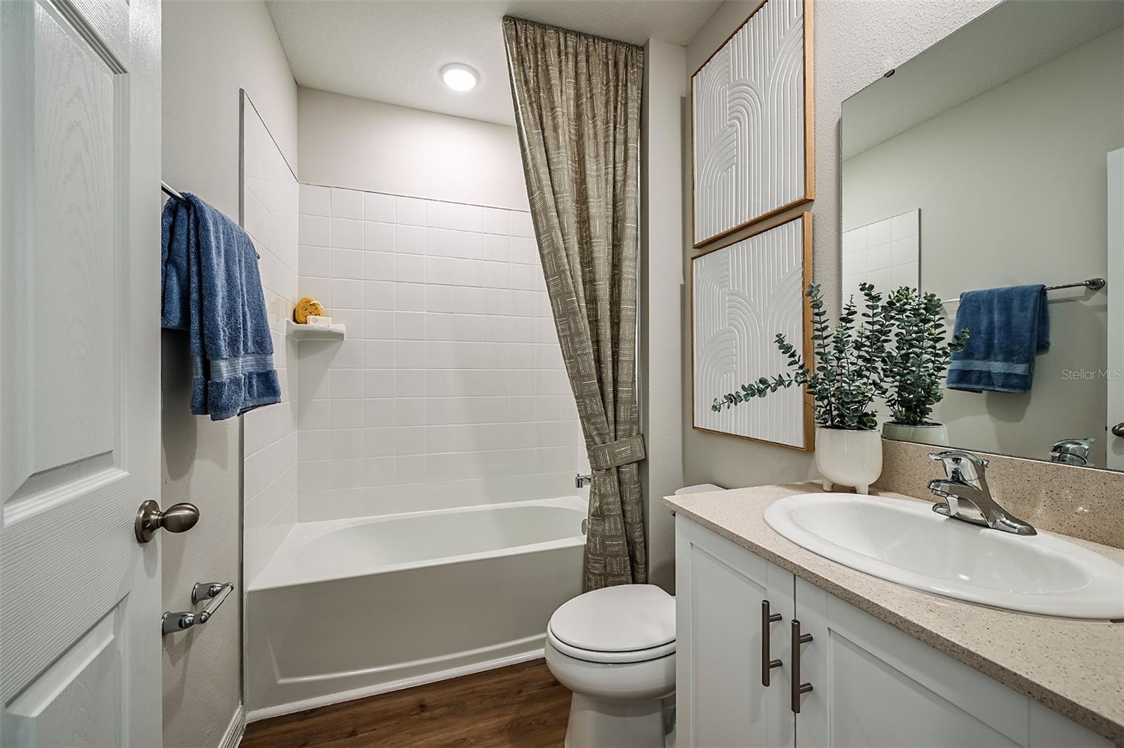 PASADENA LANDING - Residential