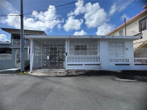 121 CALLE HERMANDAD INTERIOR GUAYNABO  00965