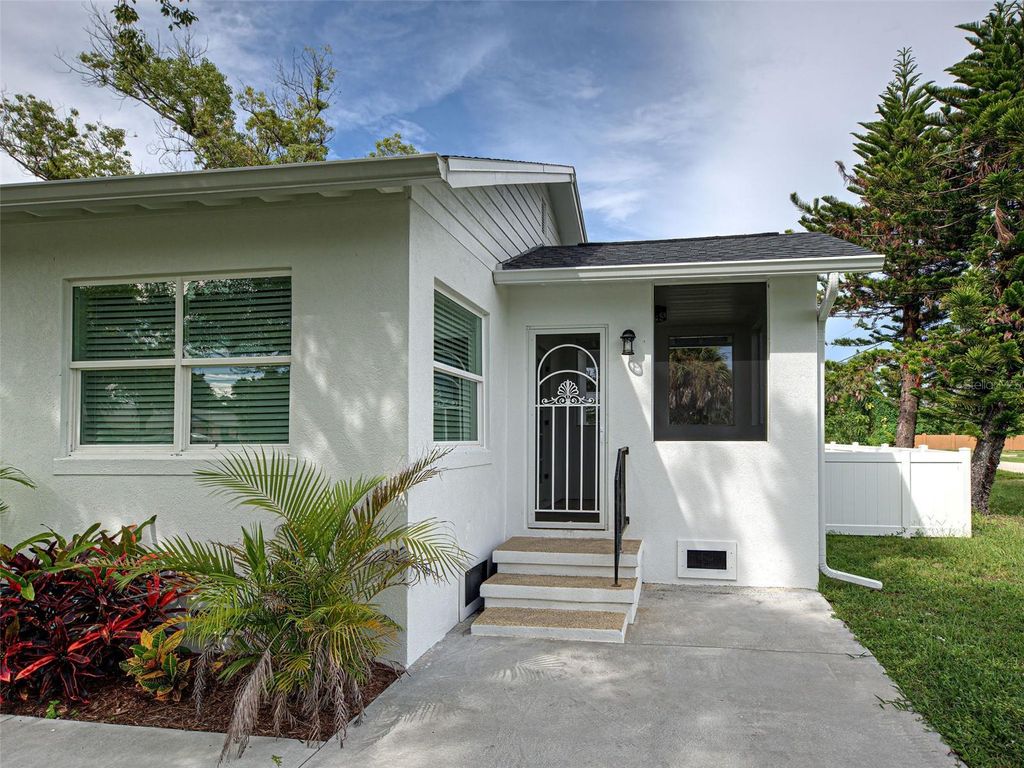 Photo of 611 W Wentworth Street, Englewood, FL 34223 (MLS # D6144142)